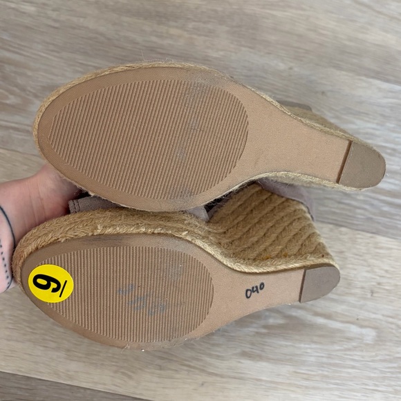 Steve Madden Embellished Espadrille Wedges Size 9 - Picture 7 of 7